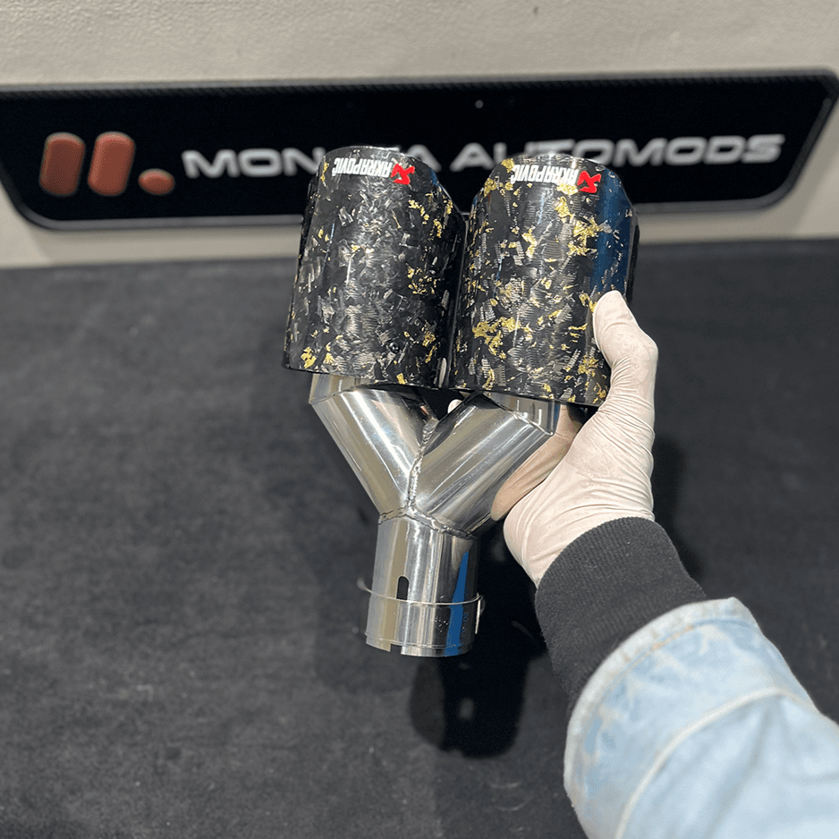 Akropovic Exhaust Tip Gloss Carbon Dual secondary
