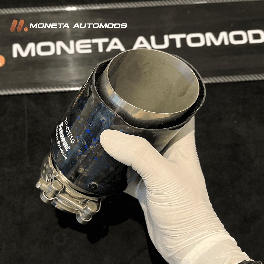 Akropovic Exhaust tip Gloss Carbon Single secondary