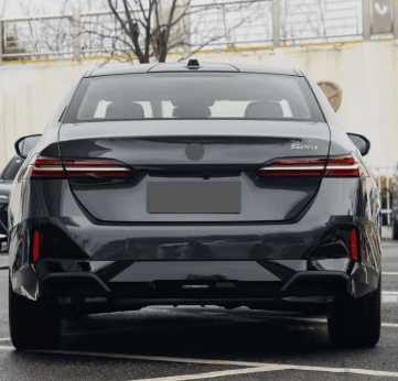 BMW 5 Series G60/G68 (2024+) M Sport MT M Tech Rear Bumper Body Kit Upgrade secondary