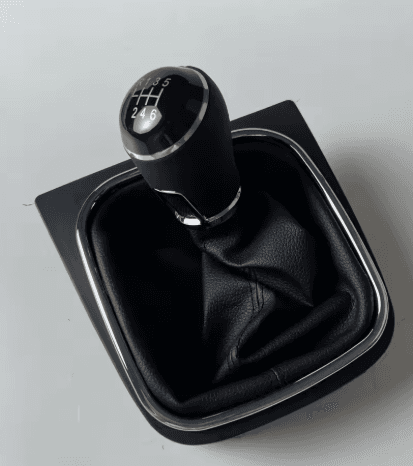 VW Jetta 6-Speed Gear Knob /OEM-Style/ Replacement