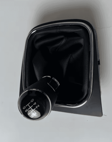 VW Jetta 6-Speed Gear Knob /OEM-Style/ Replacement secondary